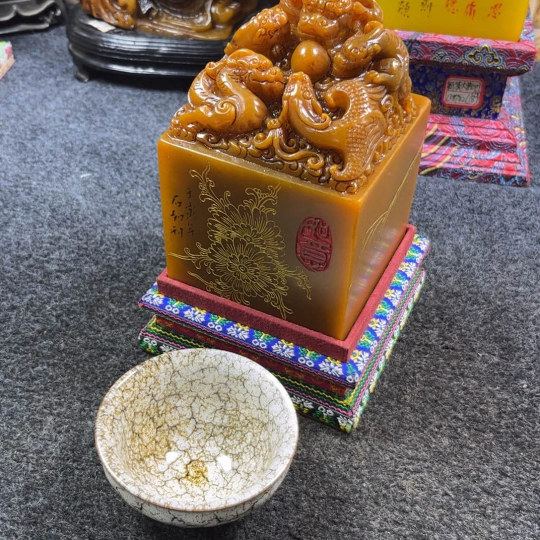 X***d瓷片精美手工制作瓷瓶