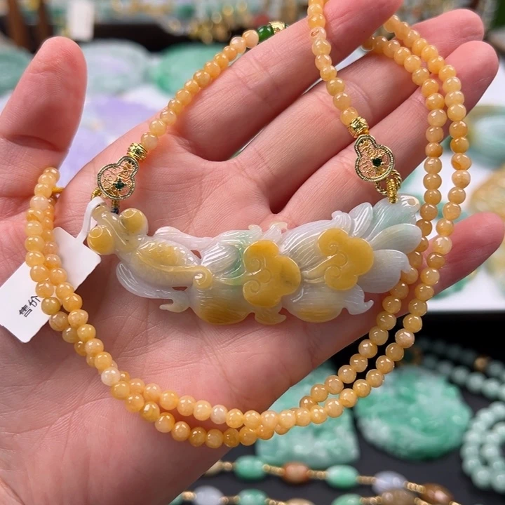 翡翠未镶嵌颈饰吊坠