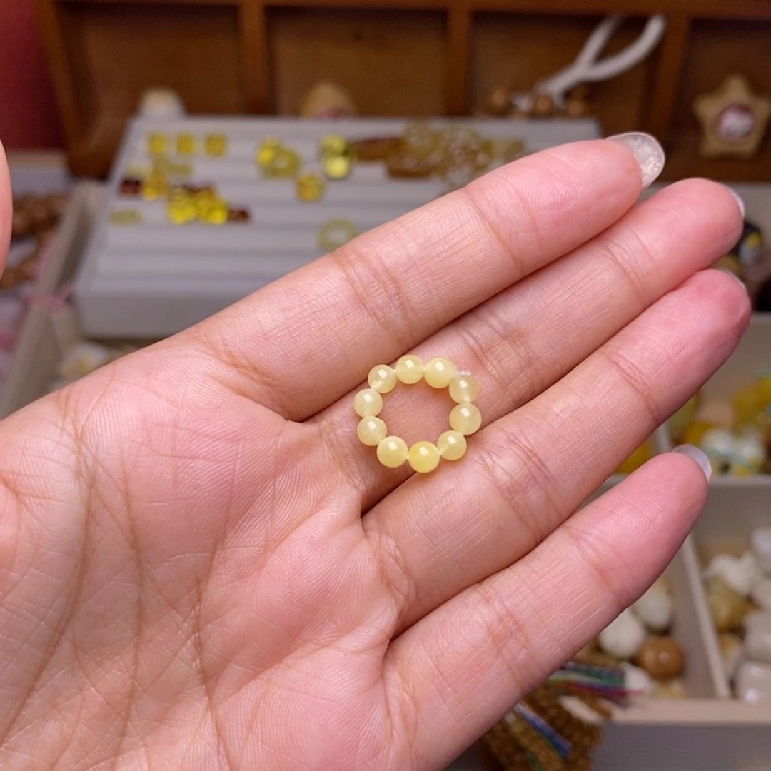 猴头核桃吊坠蜜卡