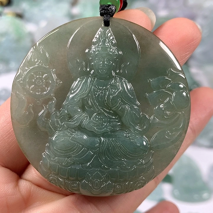 翡翠未镶嵌颈饰时来运转观音有一个棉点福利