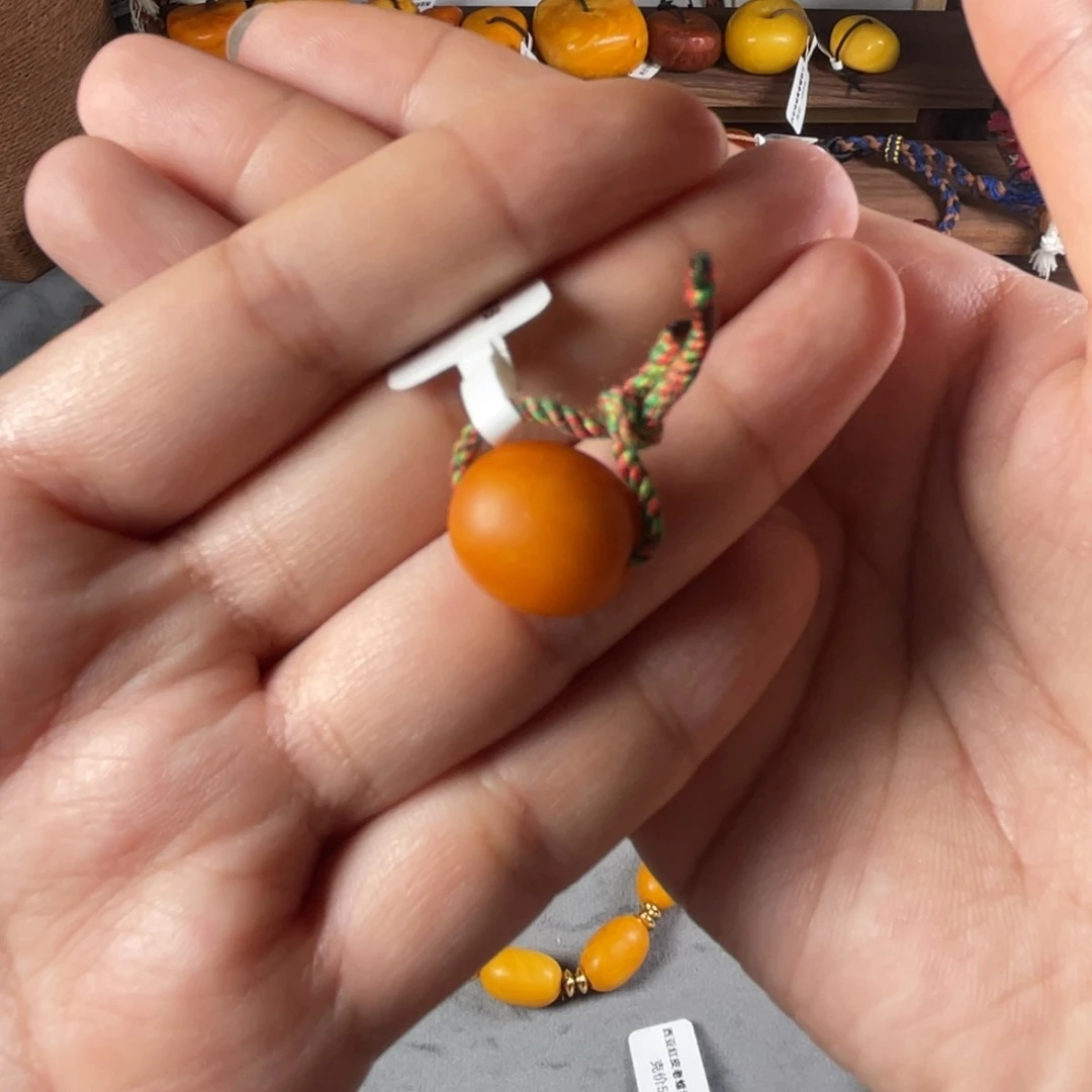 琥珀颈饰未镶嵌?***3橘皮老蜜蜡枣珠