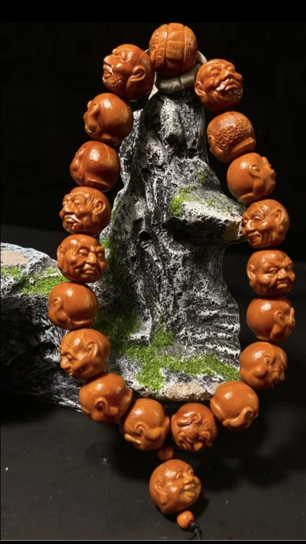 顾伟芬作品《十八罗汉》小籽