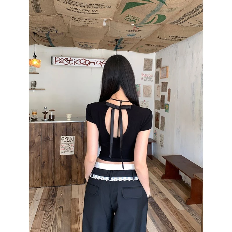 松弛感蝴蝶结绑带露背纯欲圆领修身短显瘦正肩美背设计上衣21016