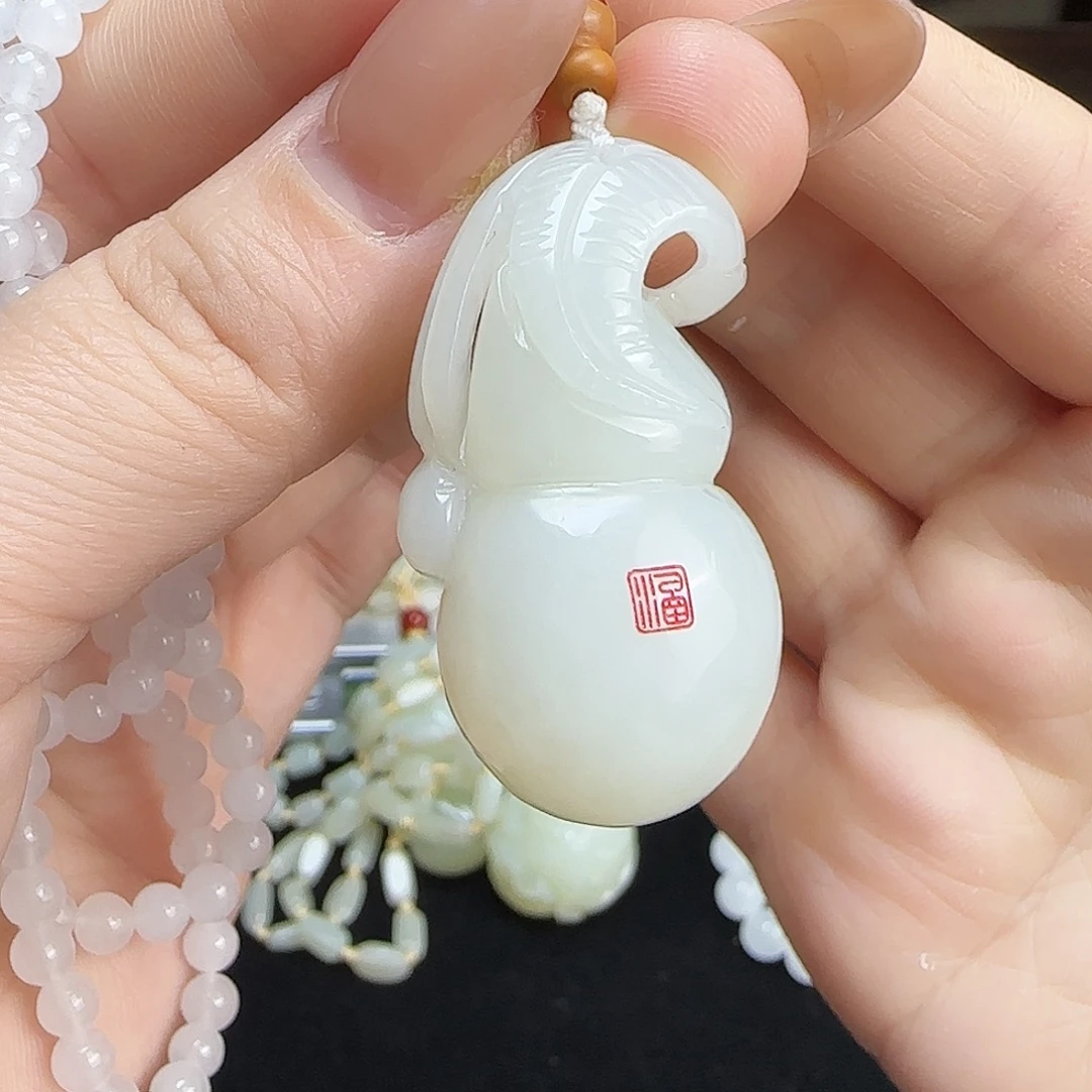 和田玉未镶嵌颈饰定制发货