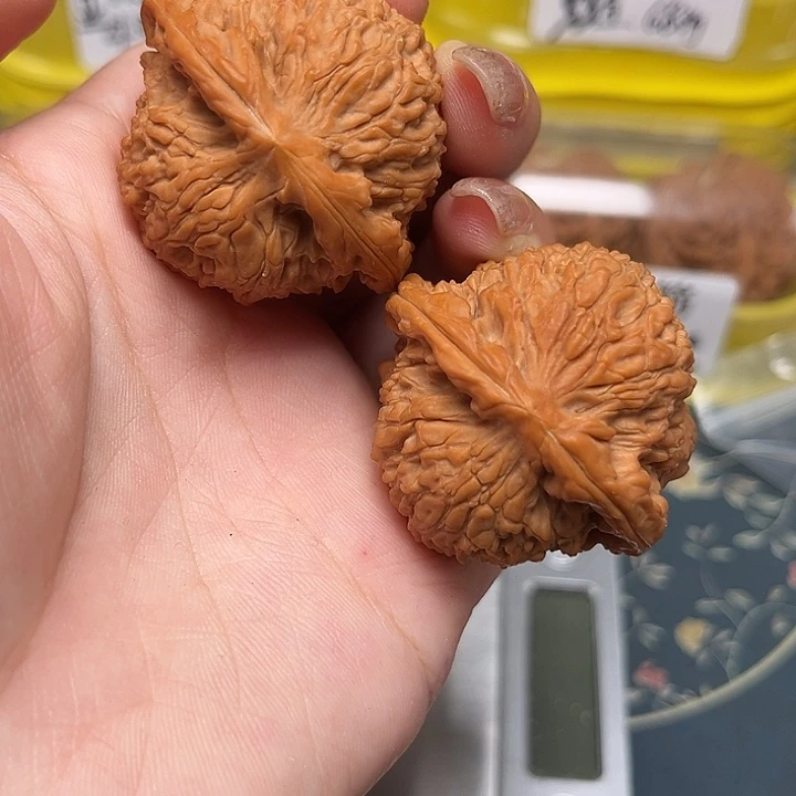 吊坠桃核41-30126-02