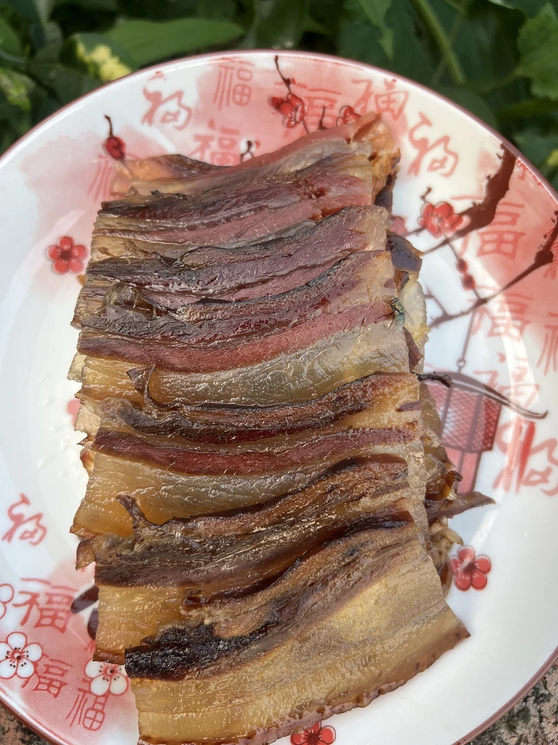 正宗土猪烟熏五花肉现称现选新鲜美味
