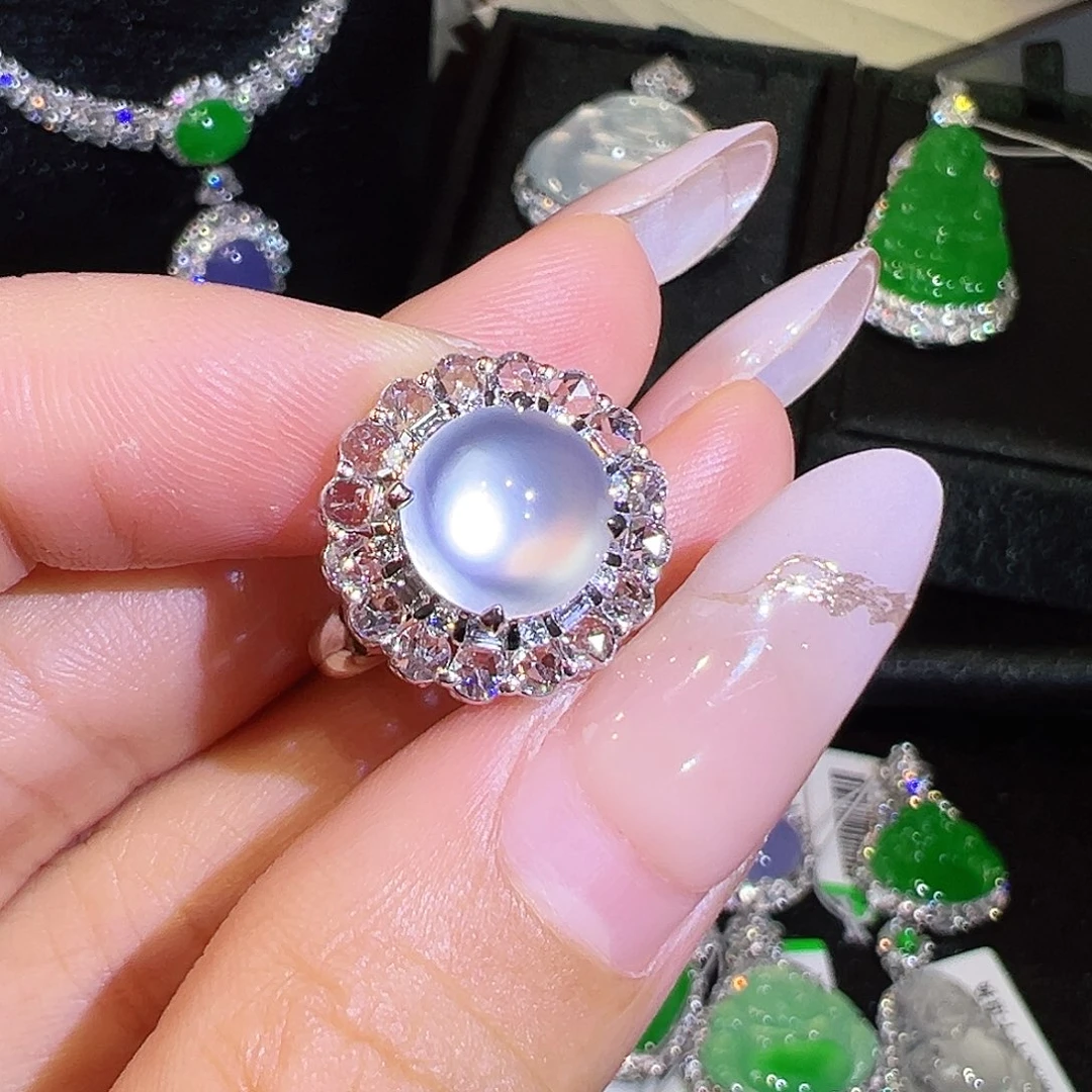 翡翠戒指18K金镶嵌翡翠