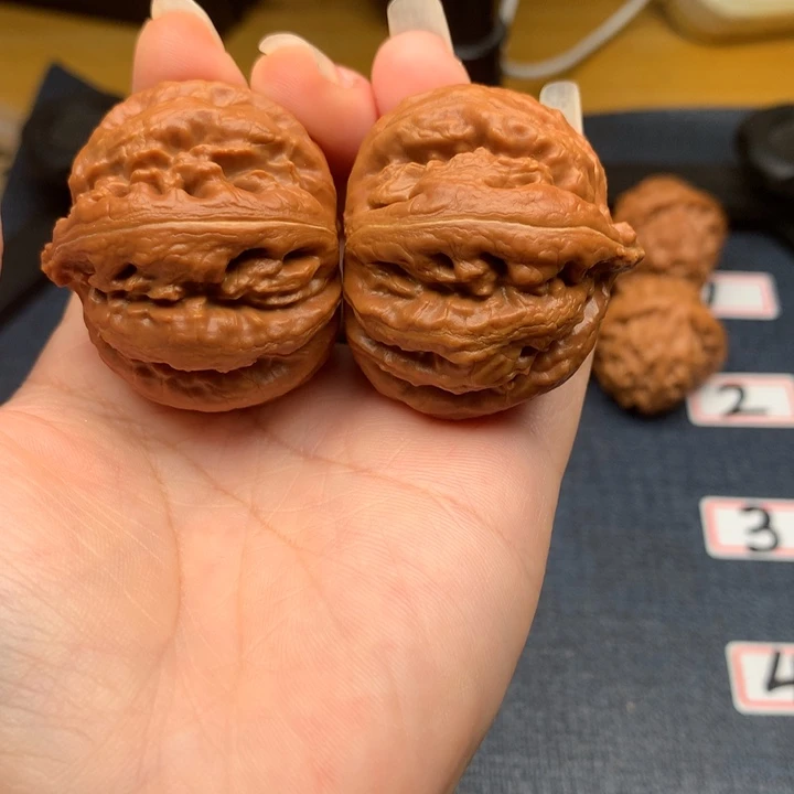 文玩核桃把件40霸王龙