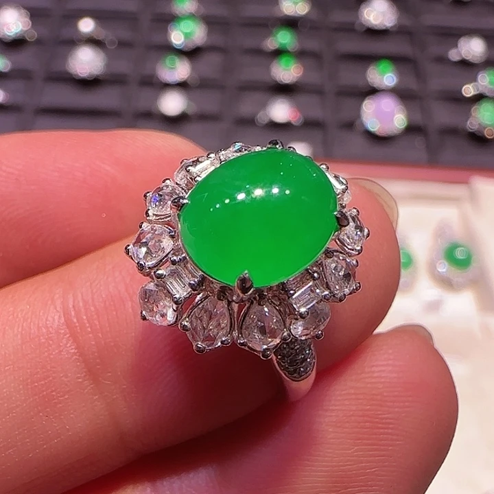 翡翠戒指18K金镶嵌戒指