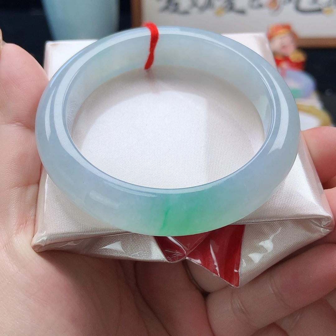 翡翠未镶嵌手镯82号