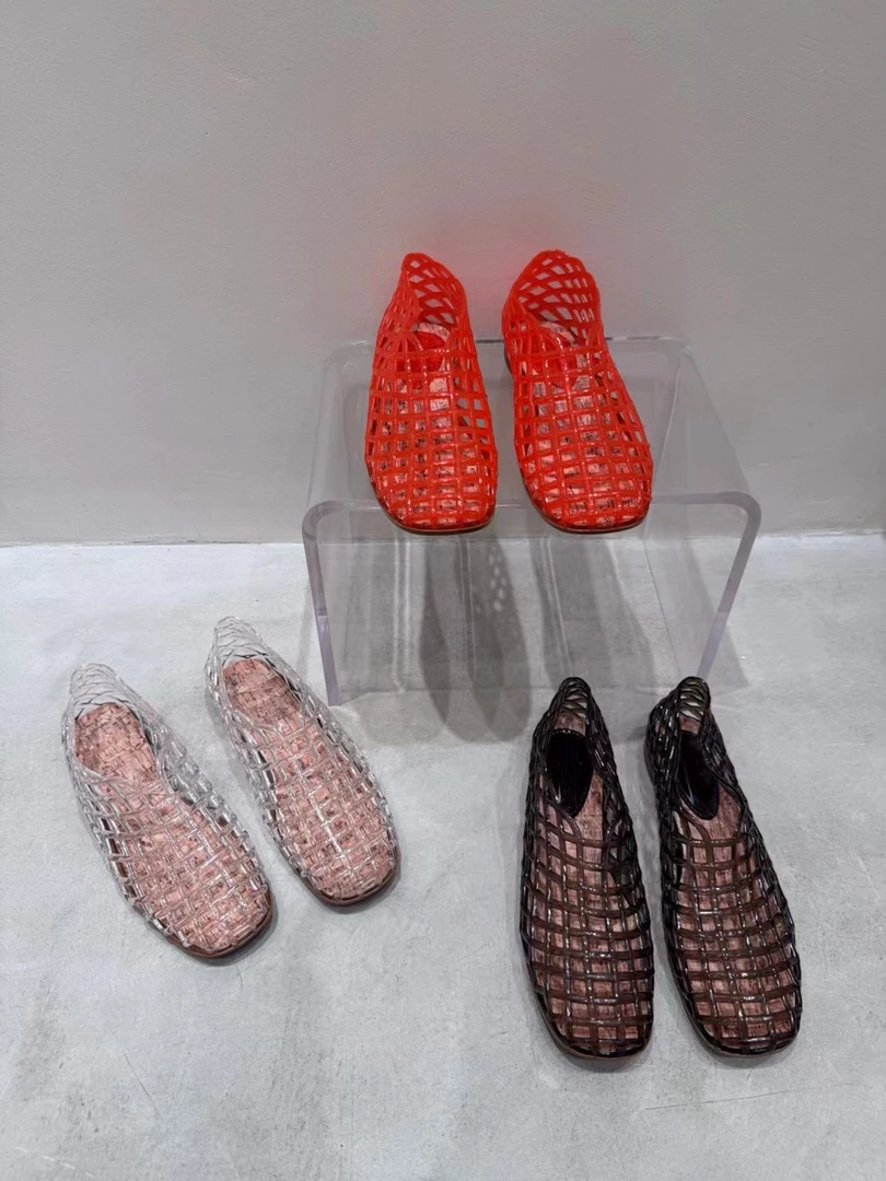 888-1 新款果冻凉鞋镂空网格平底鞋小众设计感薄底女鞋