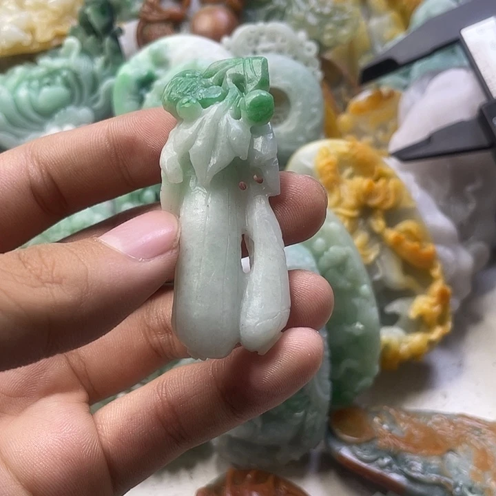 定制翡翠未镶嵌天然翡翠