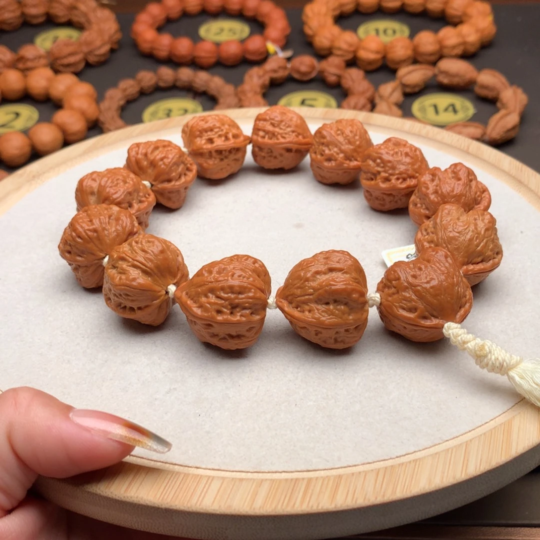 我***手串文玩核桃蝴蝶蛙