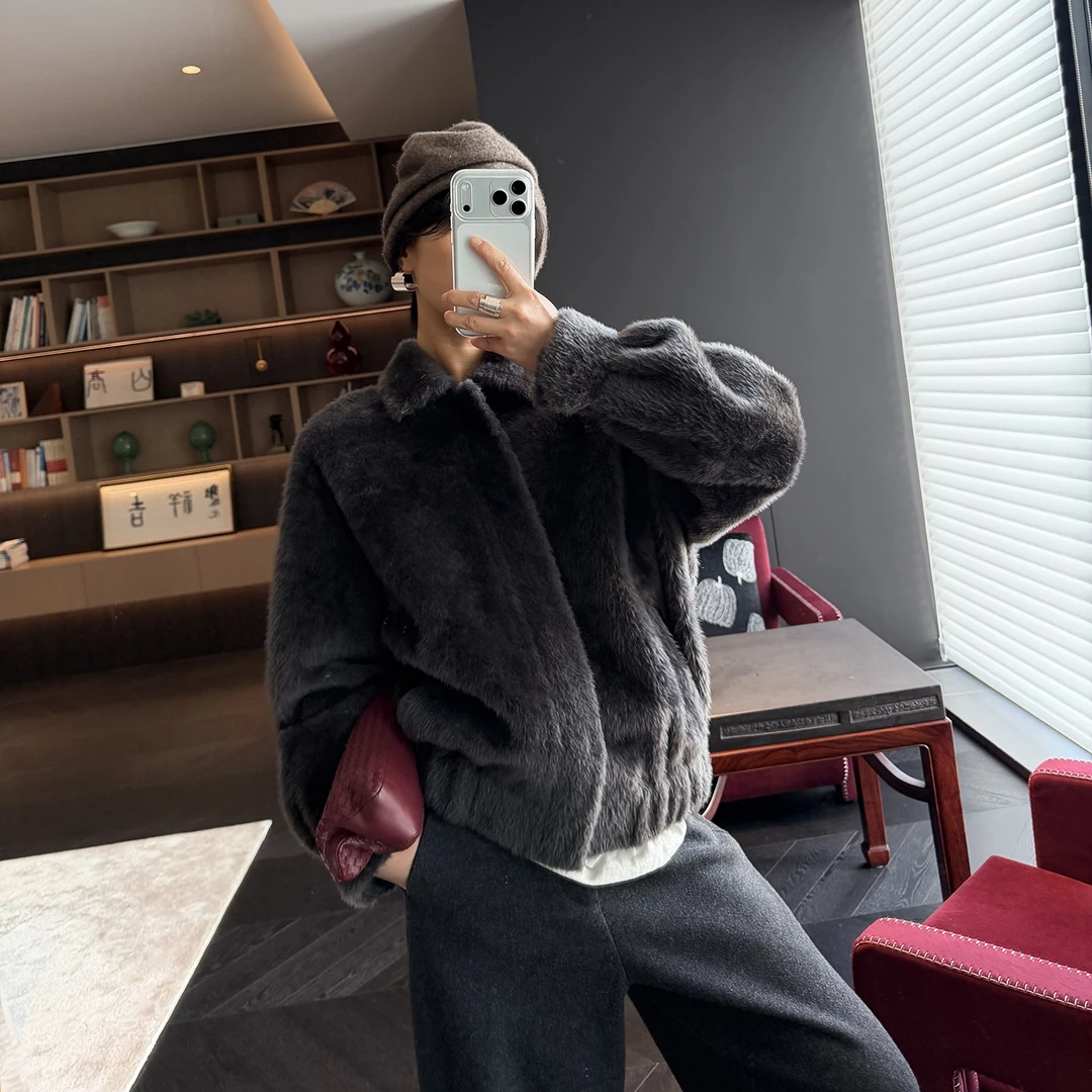 蓝豚豚“绒绒暖调”南非拉贡皮草小外套 ins博主翻领皮毛一体大衣