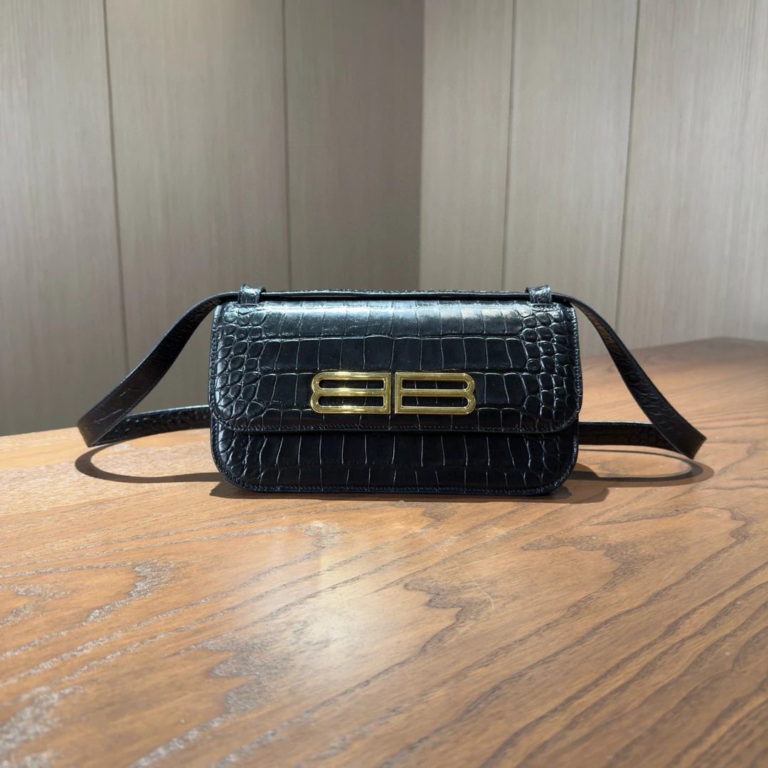 99新 Balenciaga/巴黎世家 Gossip黑金单肩斜挎包 尺寸25x14 dd