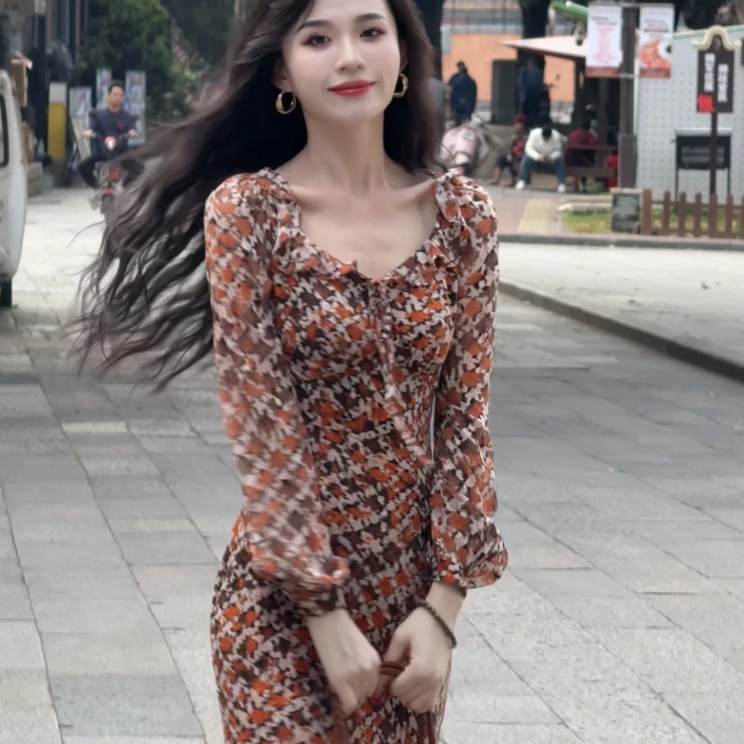 【yola】小丑鱼春季新款法式气质高级显瘦鱼尾连衣裙-YL11332