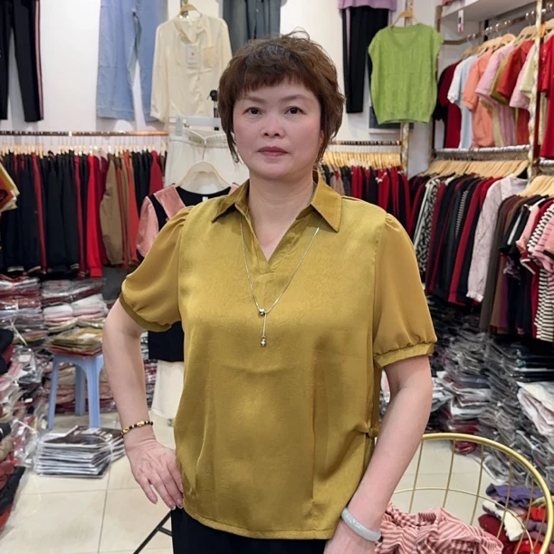 2025新款女士衬衫时装上衣气质上衣