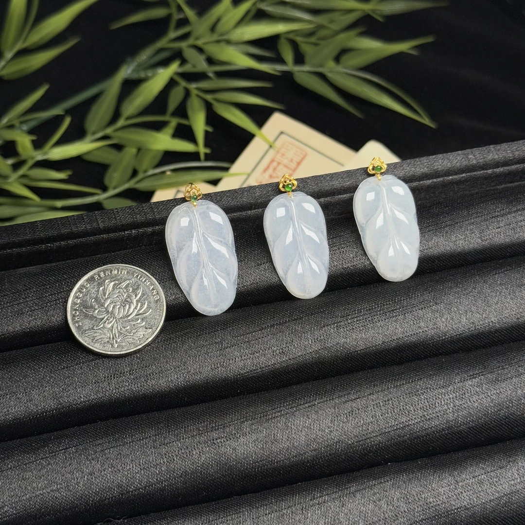 思懿手镯之家18K翡翠叶子约30*17*3mm-K30848-MC-多样性发-芊芊