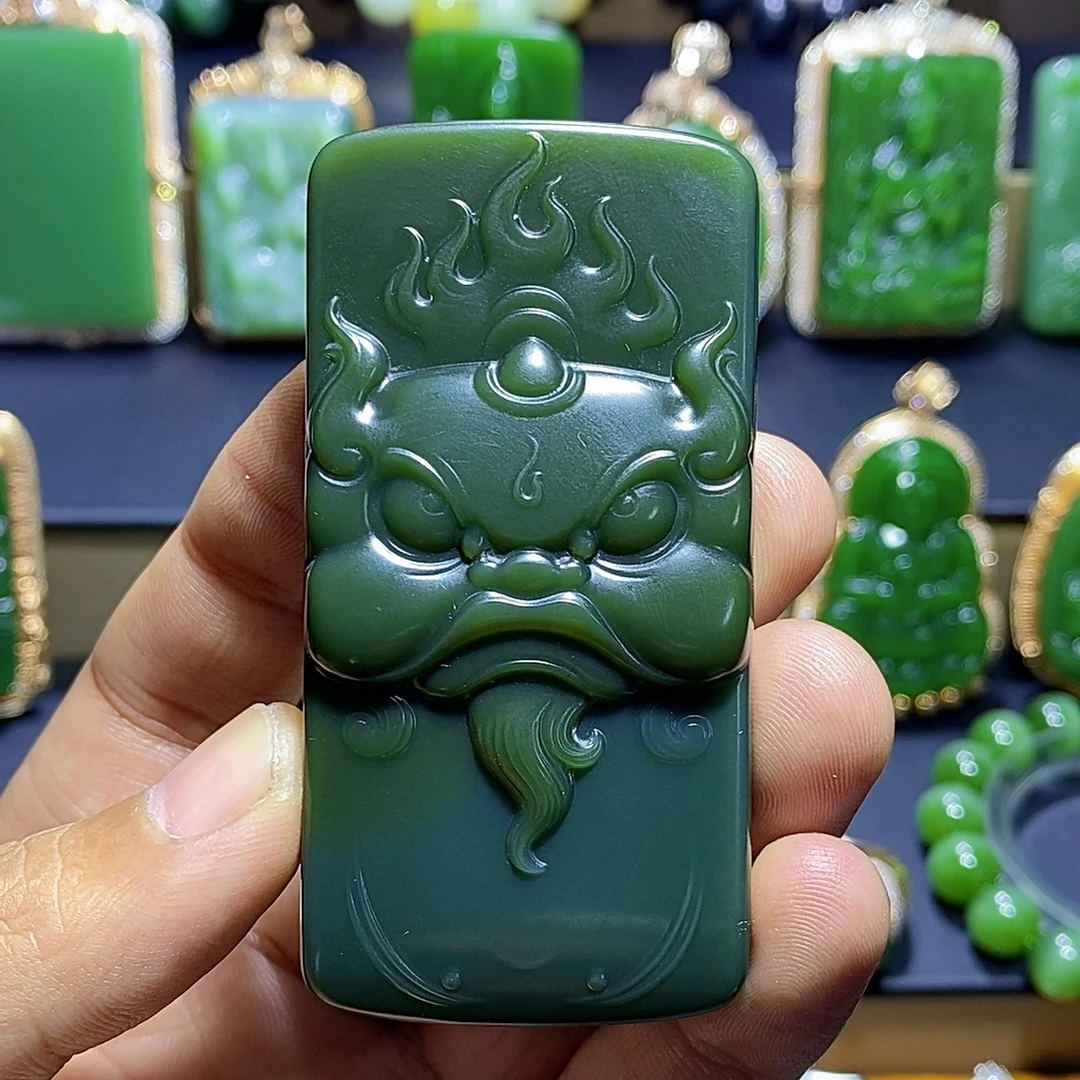 【玉人生珠宝】官方正品精品和田玉新疆且末料青玉一细带糖Q版貔貅