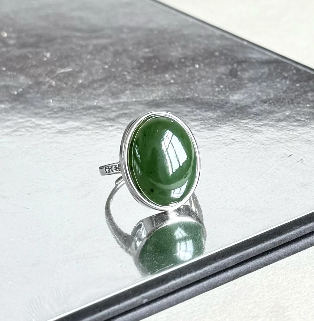 老菠菜绿碧玉戒指 简单大方 经典贵气 复古感拉满