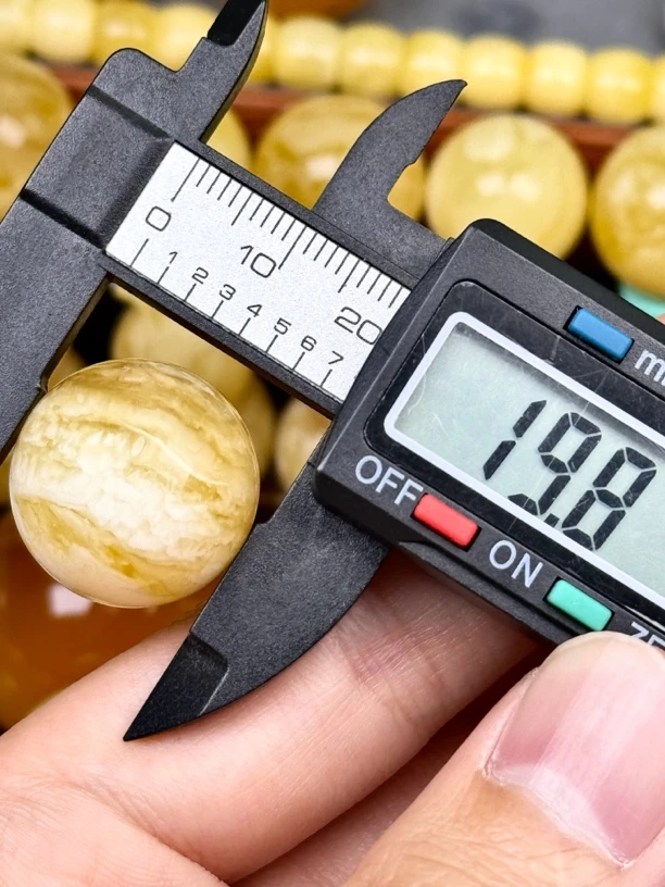 19.8mm俄料国矿一级料浓瓷白妖孽虎皮纹千层雪橘底金溶洞蜜蜡圆珠