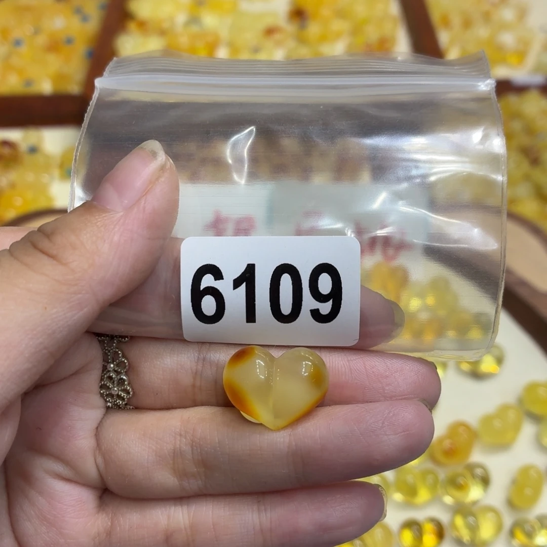 琥珀未镶嵌毛衣链