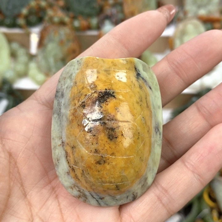 【闪购商品】透闪石质玉把件未镶嵌