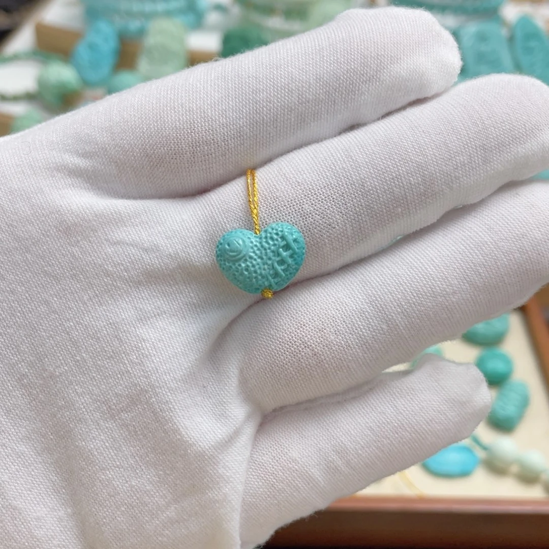 绿松石未镶嵌珠宝奇石