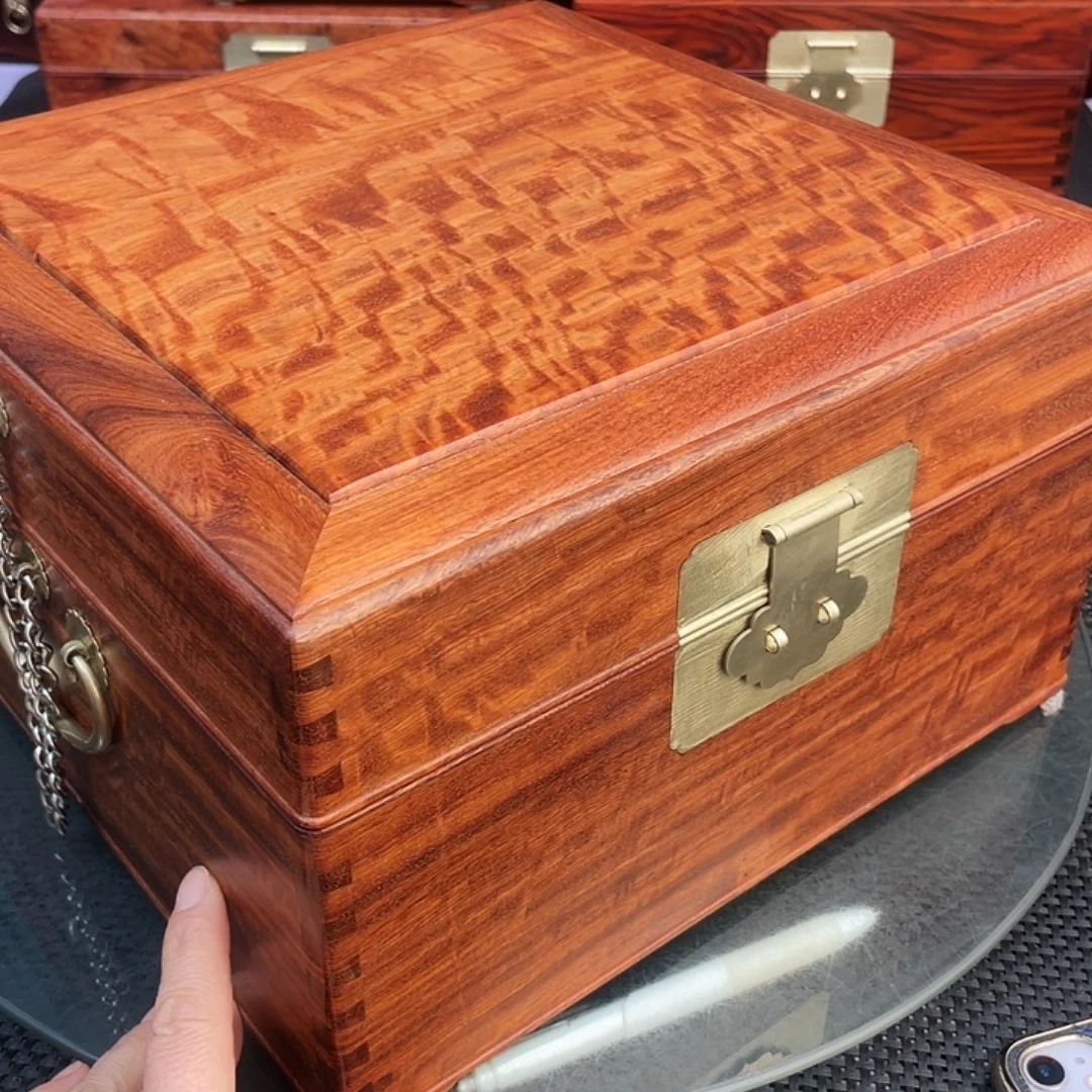 芳***华木缅甸华丽木盒子和独板