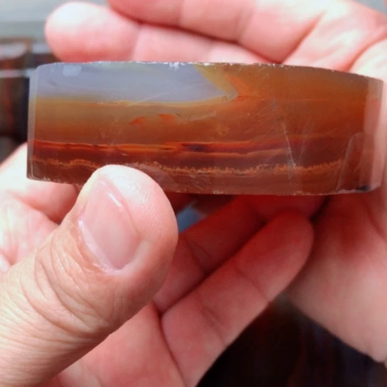 定制玛瑙女**～玛瑙原石手镯定制