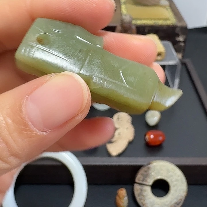 刘***军和田玉未镶嵌挂件