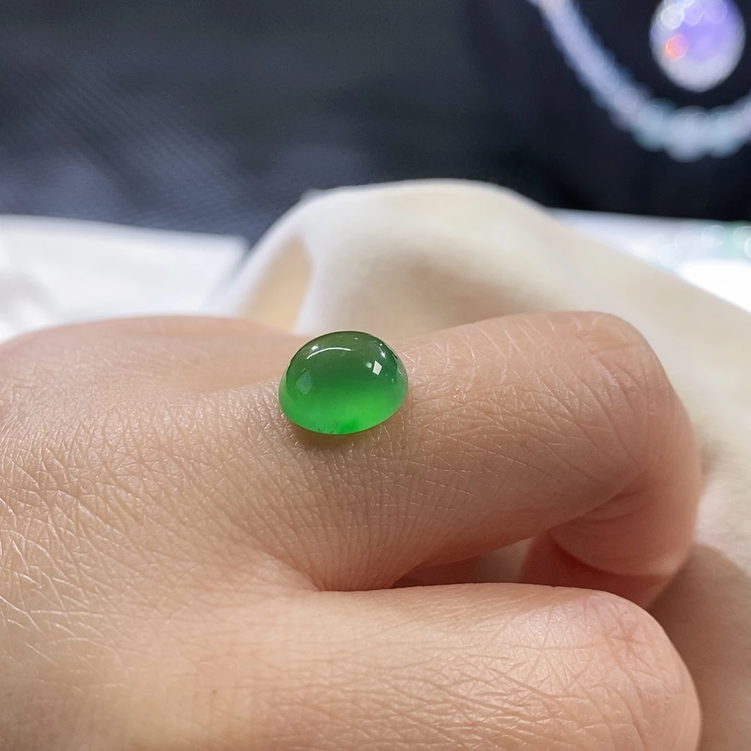 翡翠把件未镶嵌蛋面