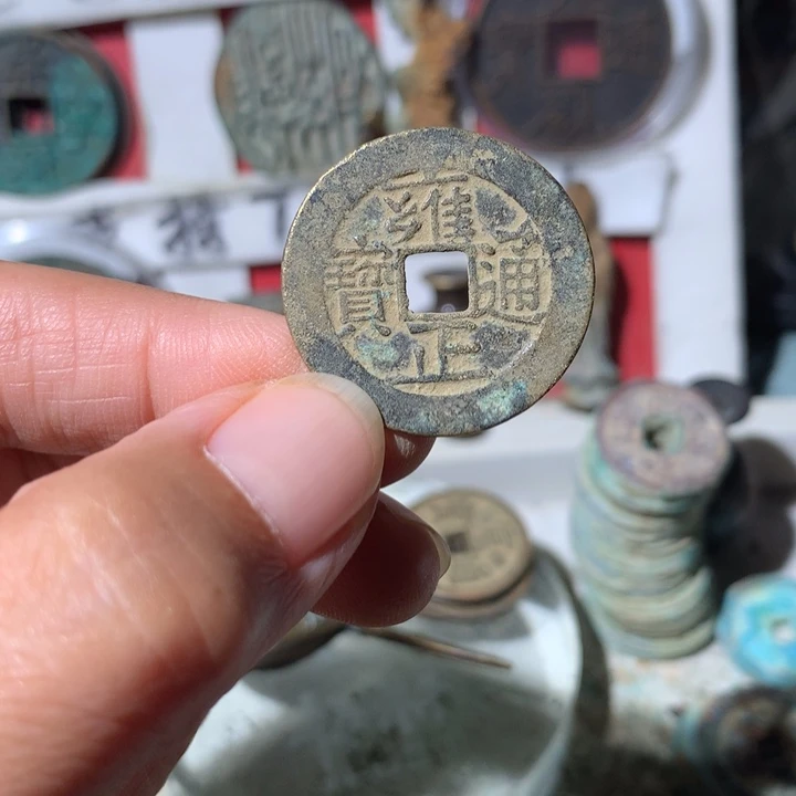 中***)现代工艺品 现代工艺品