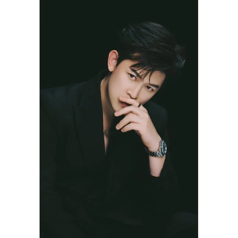 HOW2PLAY  CF-84209-1 大胆探索，释放盲盒可能（单肩包盲盒零三）