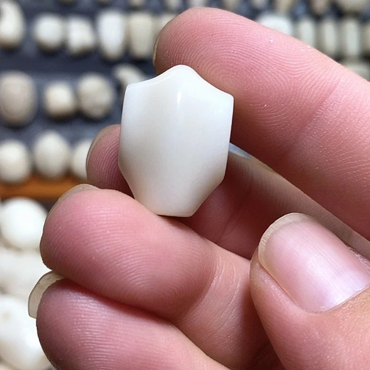 抖***森吊坠菩提根/象牙果