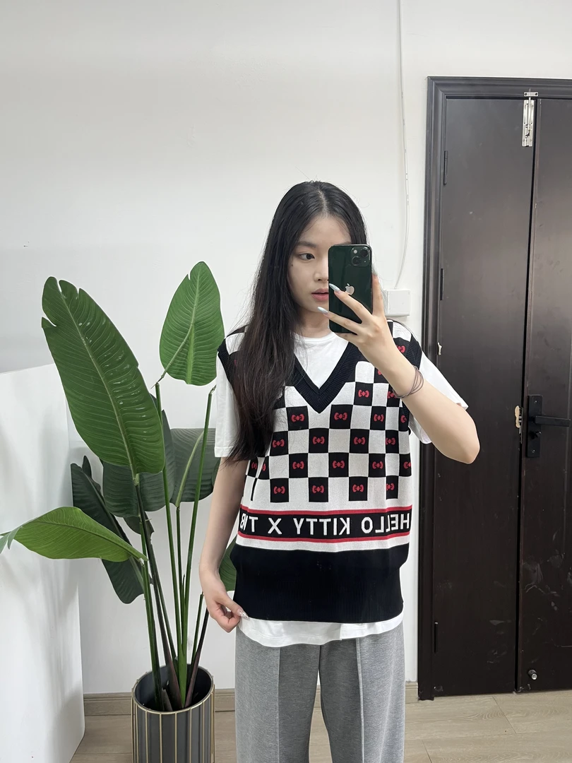 熊家 女款针织衫 TTKN222401L-
