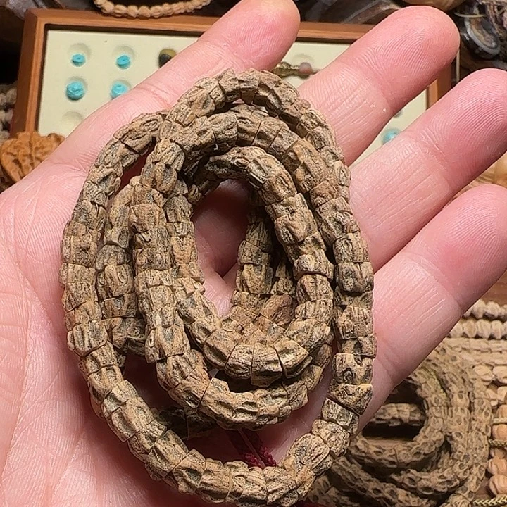 你***奇柏香籽/百香籽吊坠