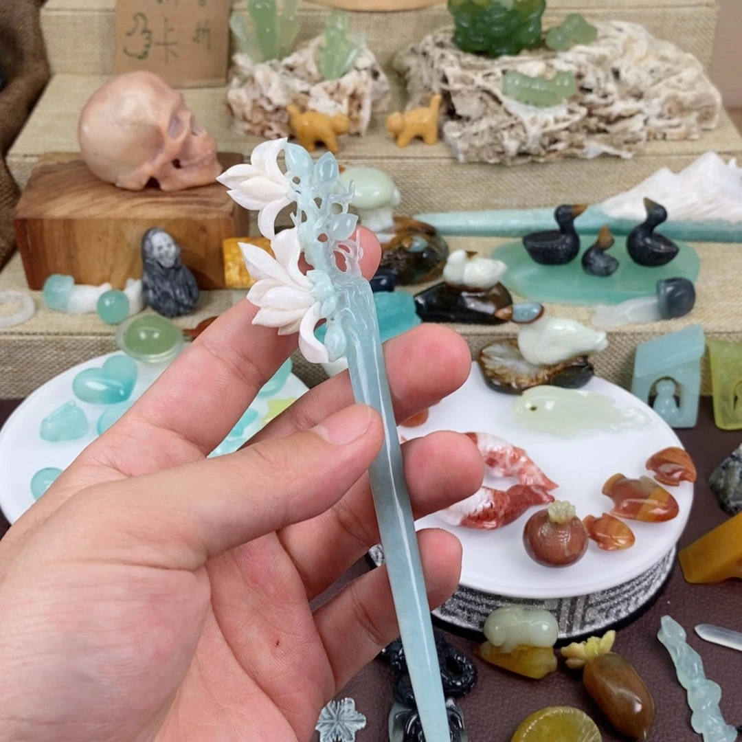 蛇纹石玉颈饰合金墨*坎