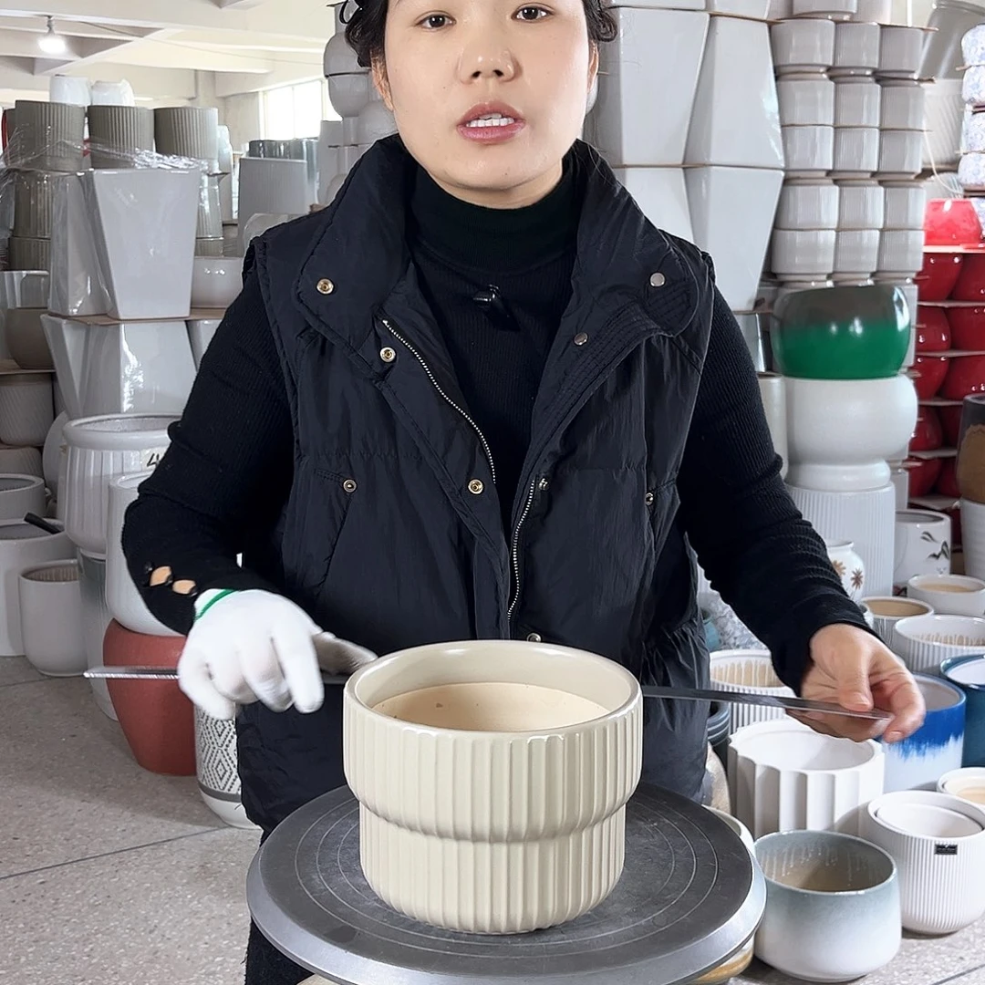 陶瓷口径16.5-12。浅灰