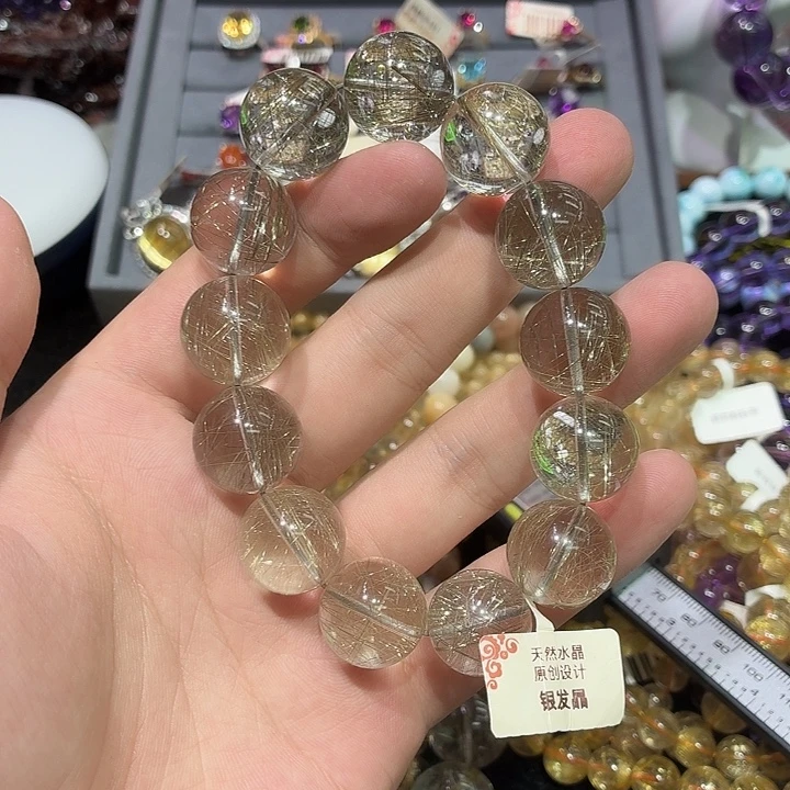 未镶嵌手链水晶晶莹剔透