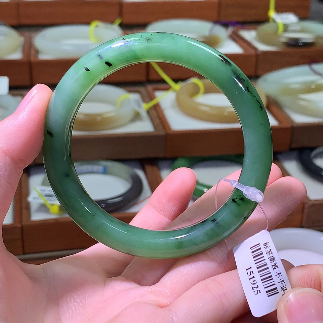 和田玉未镶嵌手镯58+ 猕猴桃