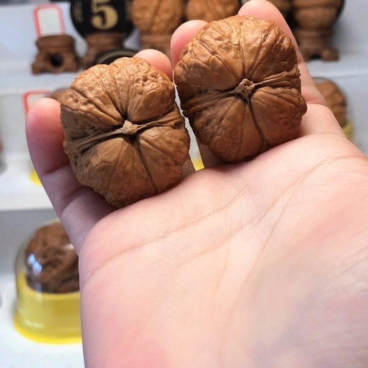 吊坠文玩核桃孙*东云南铁核桃