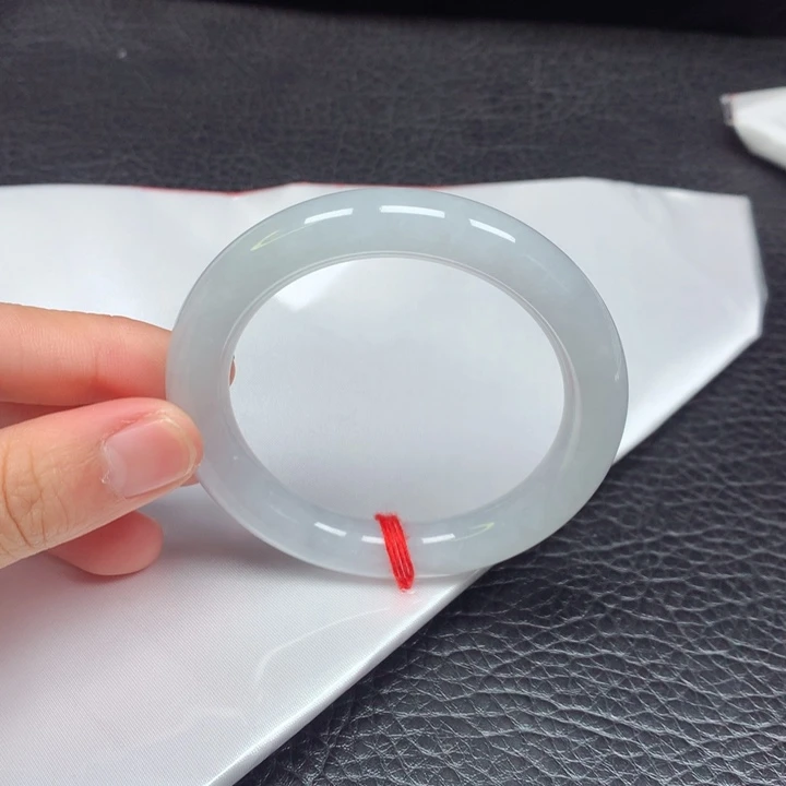 翡翠手镯（圆镯）未镶嵌