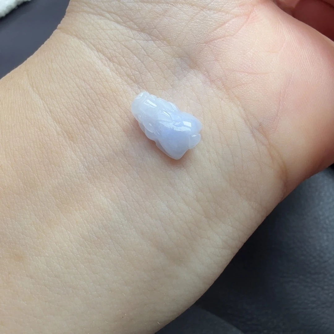 翡翠未镶嵌颈饰31