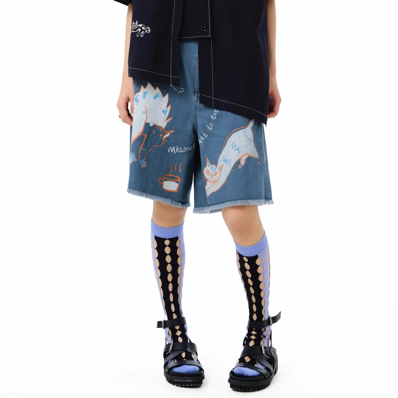 MOVEUP幻走2025夏季新款.FUN 后腰松紧插袋印花牛仔短裤325240314