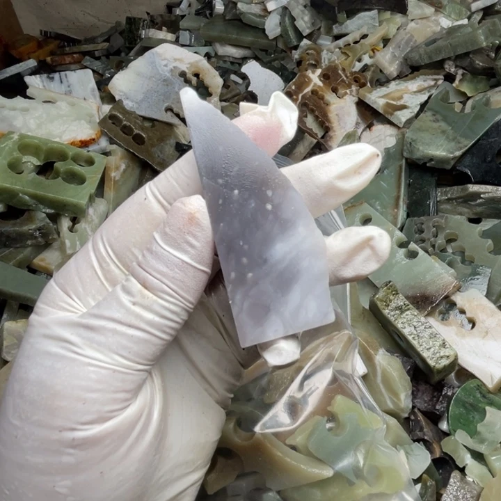 水***木和田玉未镶嵌珠宝半成品