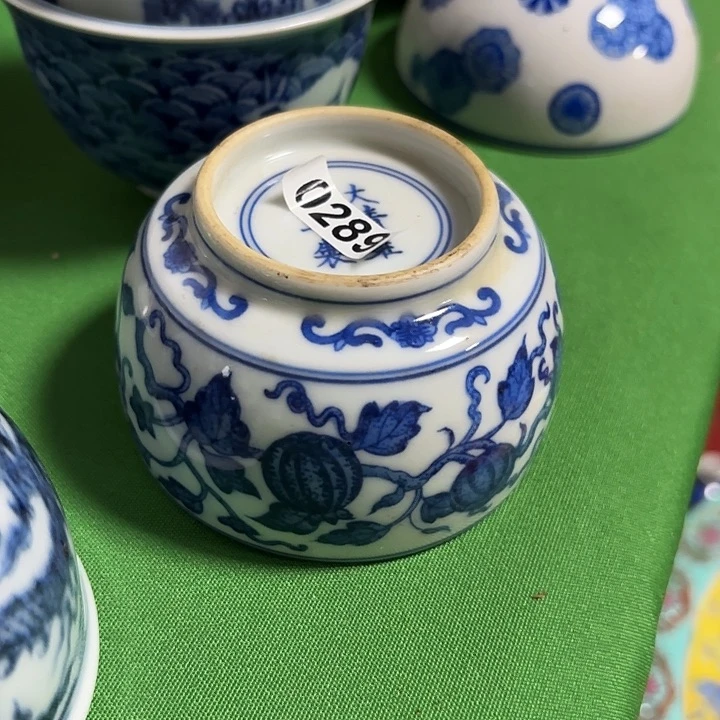 呼***青陶瓷摆件不固定一件陶瓷摆件不固定一件