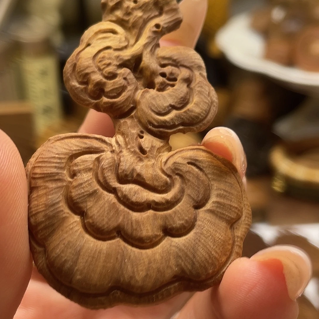 檀香木灵芝老山檀香