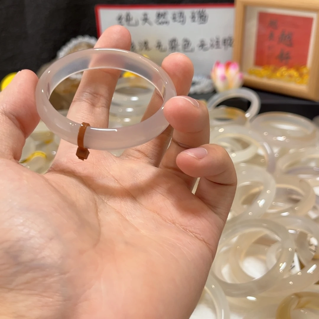 手镯玛瑙/玉髓未镶嵌安**宝375