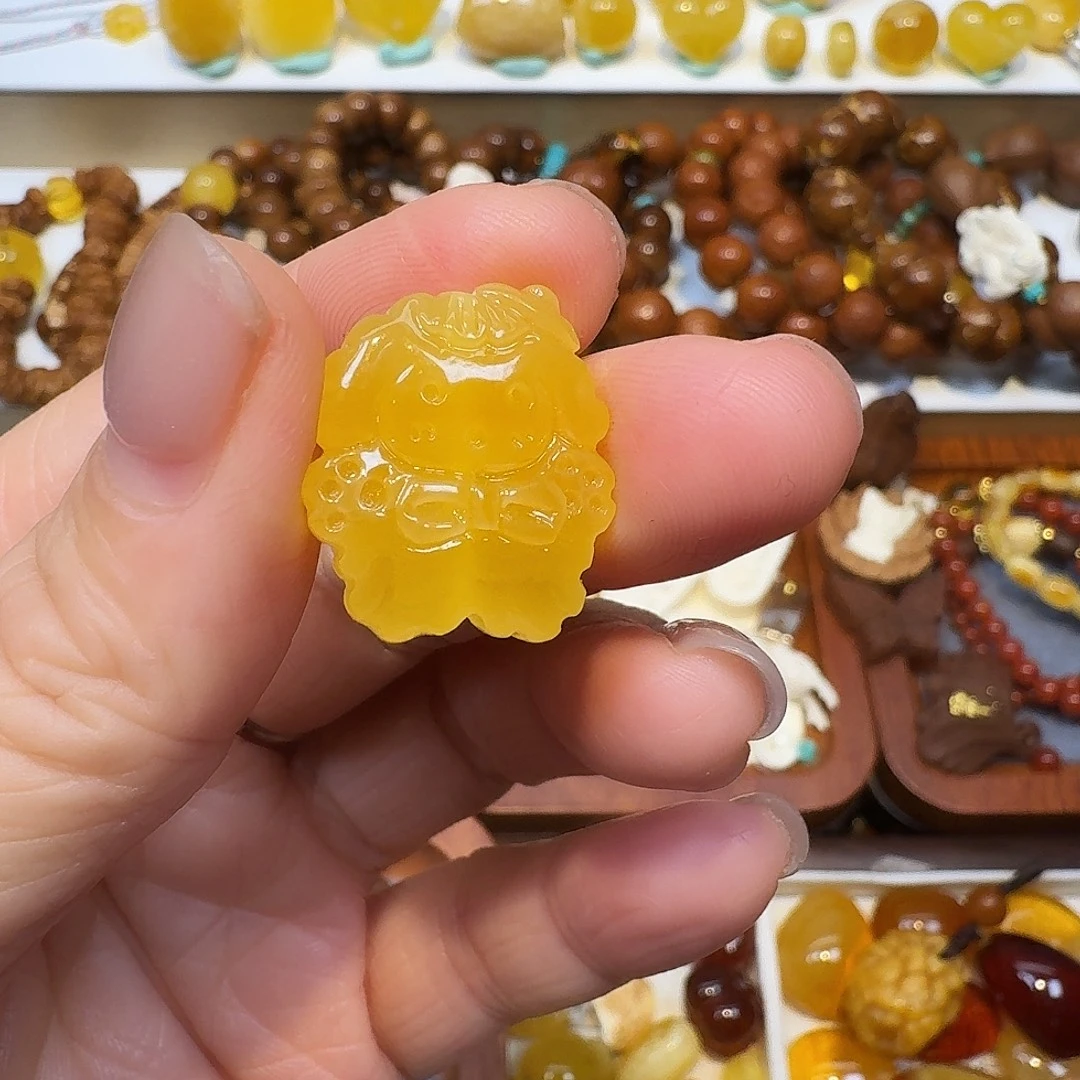琥珀未镶嵌颈饰琥珀蜜蜡配饰